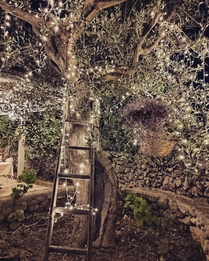Masseria Agriturismo Il Sorriso Degli Ulivi - Dimora Di Charme Gallipolli Exteriör bild